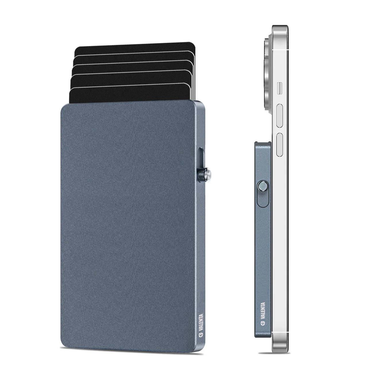 Leigrijse aluminium pasjeshouder met MagSafe gezandstraalde oppervlakteafwerking, voor- en zijaanzicht.