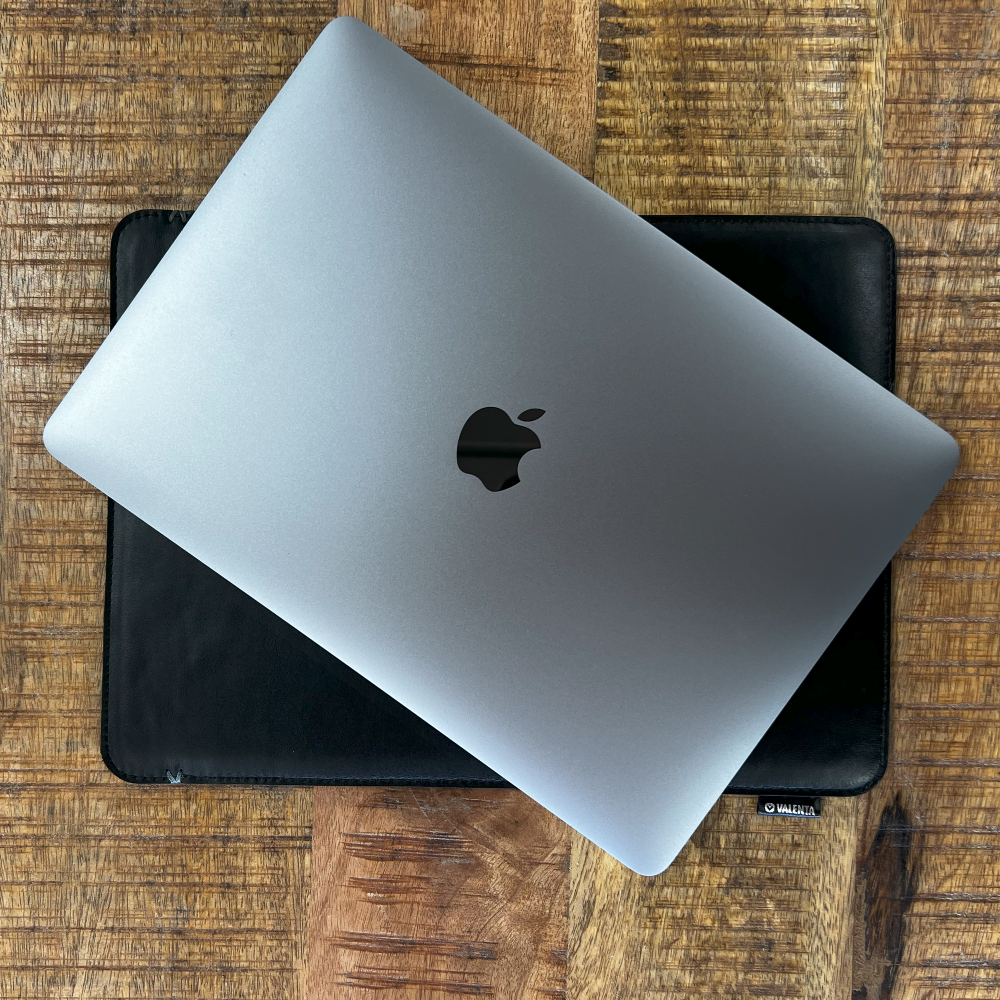 Laptophoes Leer MacBook Pro 16 inch (240 x 360 x 5 mm) - valenta.com