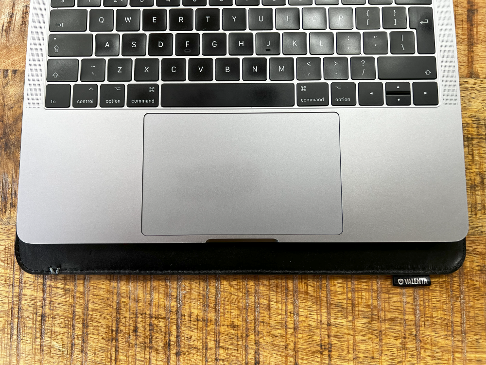 Laptophoes Leer MacBook Pro 16 inch (240 x 360 x 5 mm) - valenta.com