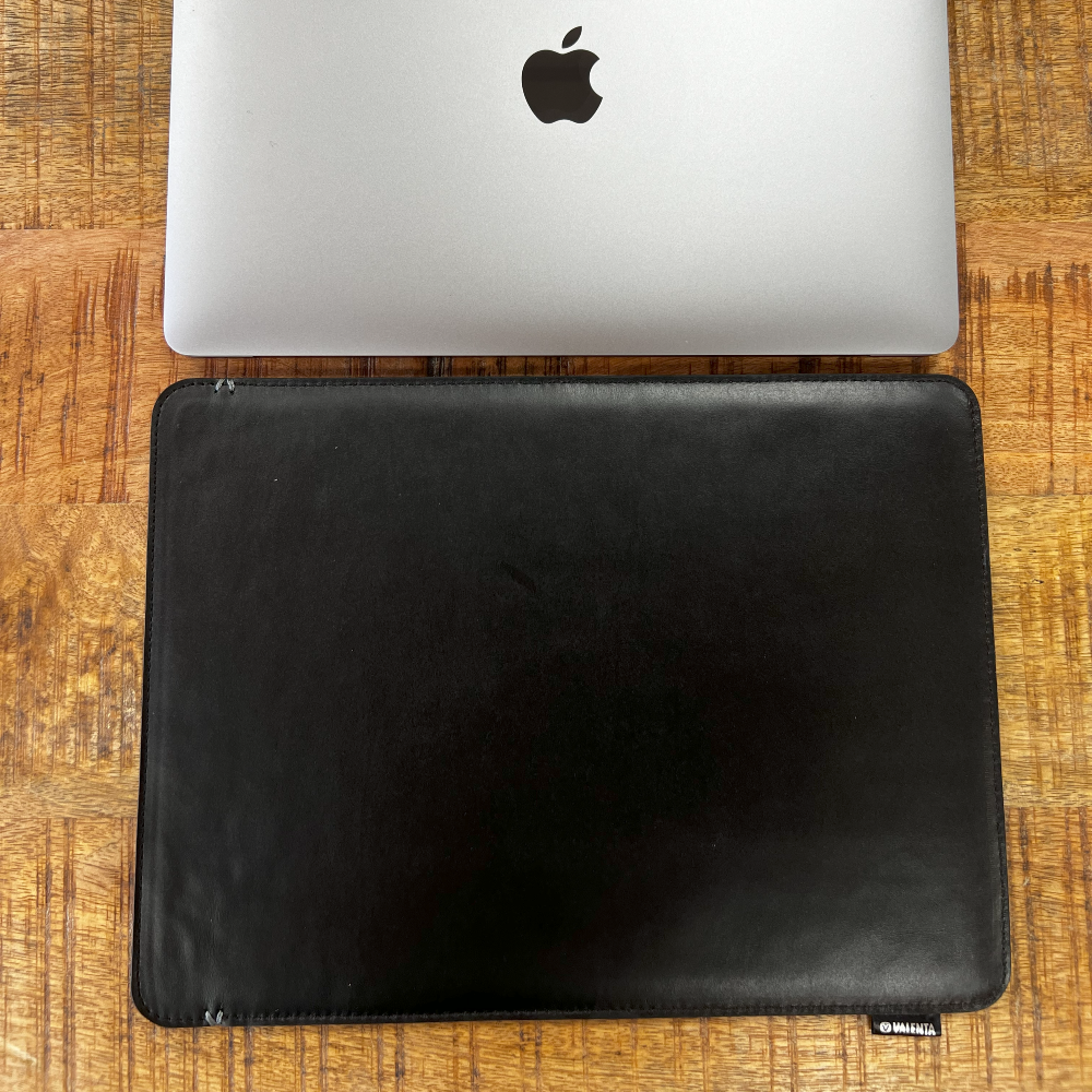 Laptophoes Leer MacBook Pro 14 inch (235 x 320 x 5 mm)